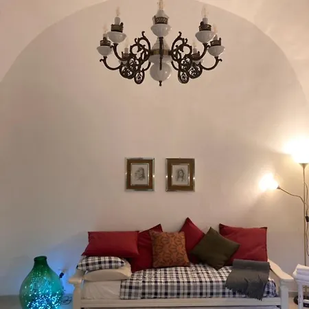 Corte Costanzo Apartment *
