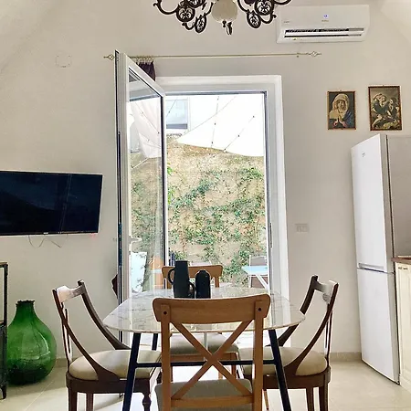 Apartment Corte Costanzo